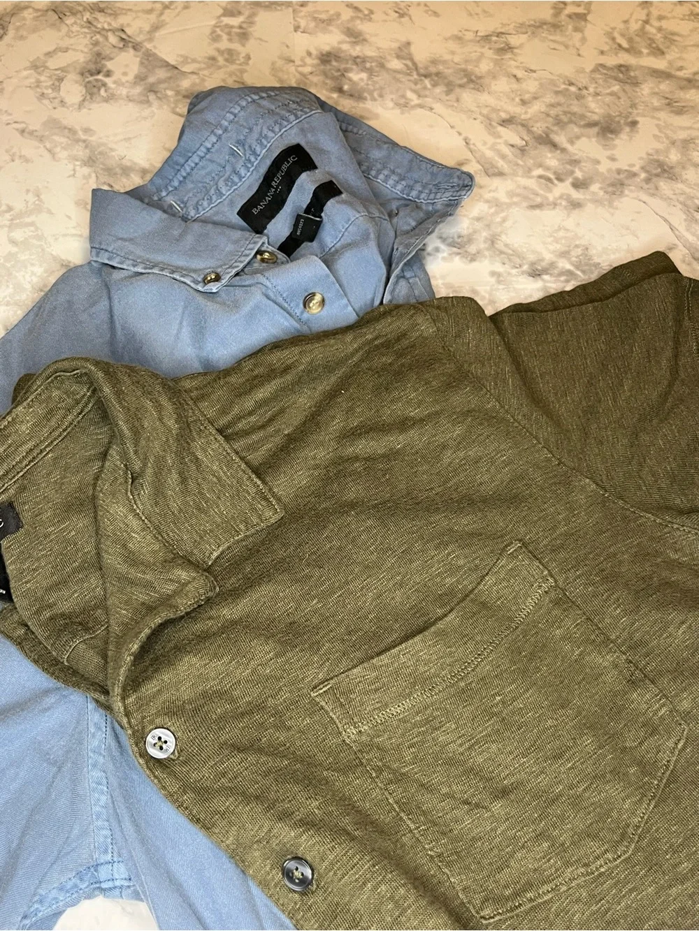 Banana Republic Men's Olive linen Green & Light Blue Casual Button-Down Shirts